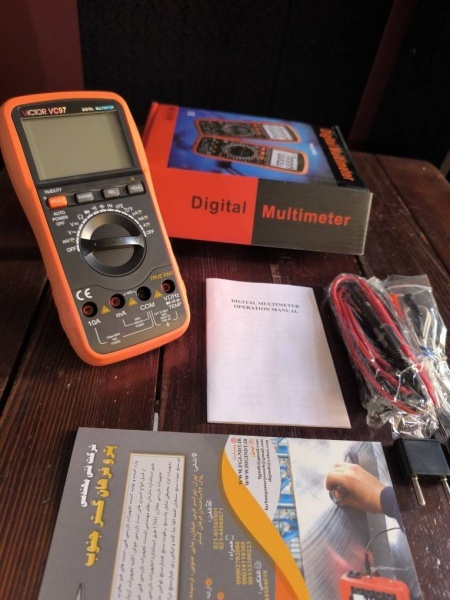 مولتی متر دیجیتال VICTOR 88C