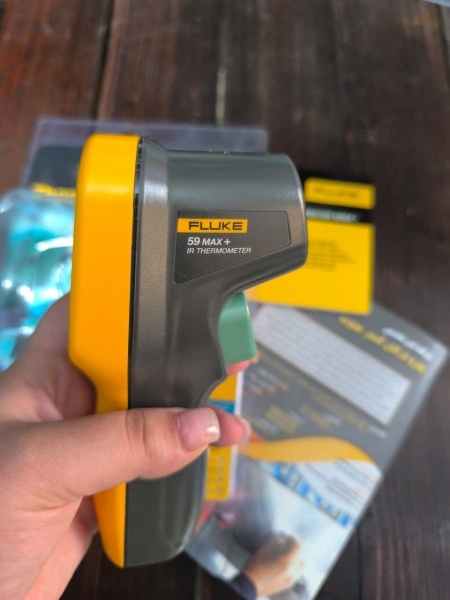ترمومتر لیزری برند FLUKE مدل 64MAXplus